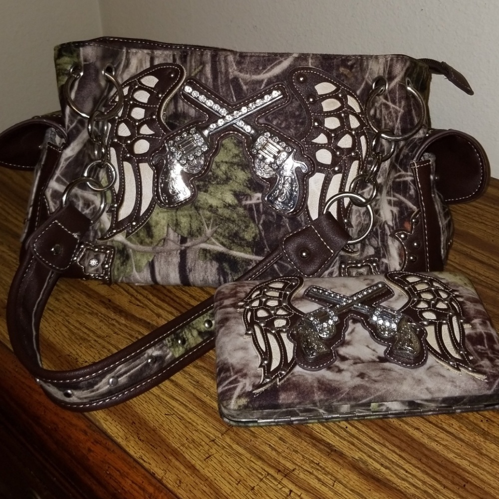 Camo conceal carry purse